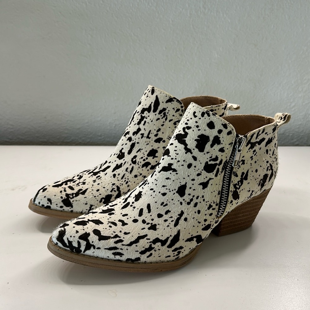 Very Volatile Women's Choc Chip Cow Print Leather Ankle Booties